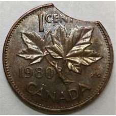 CANADA 1980 . ONE 1 CENT COIN . ERROR . CLIPPED PLANCHET